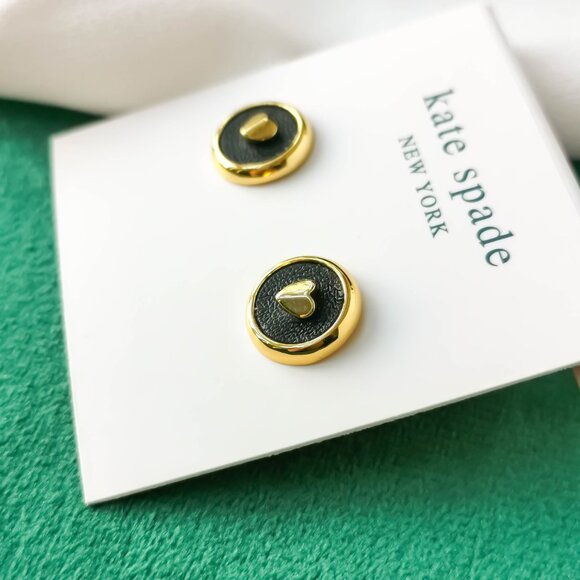 KATE SPADE Heartful Gold Black Stud Earrings NEW - Picture 2 of 3